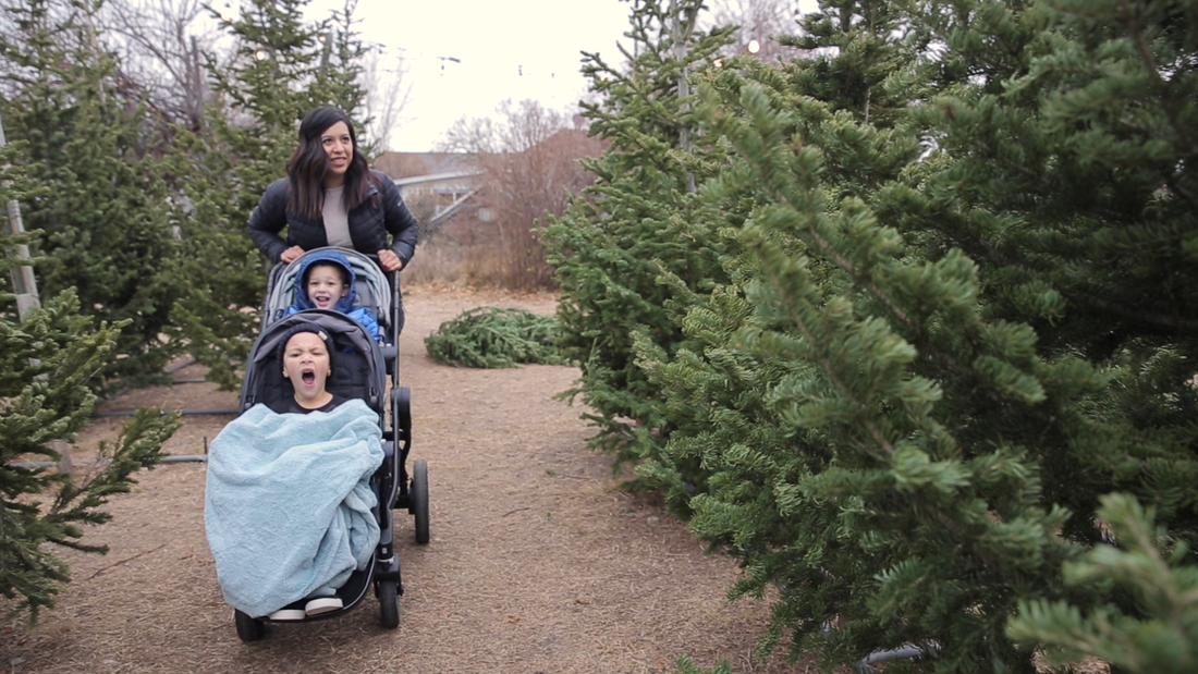 Video: Baby Jogger City Select Lux at Christmas Time