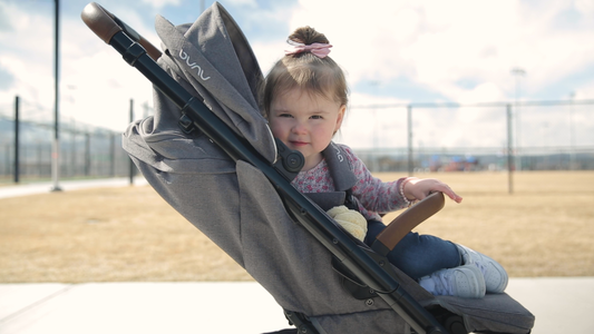 Video: Strolling with the Nuna TAVO Next