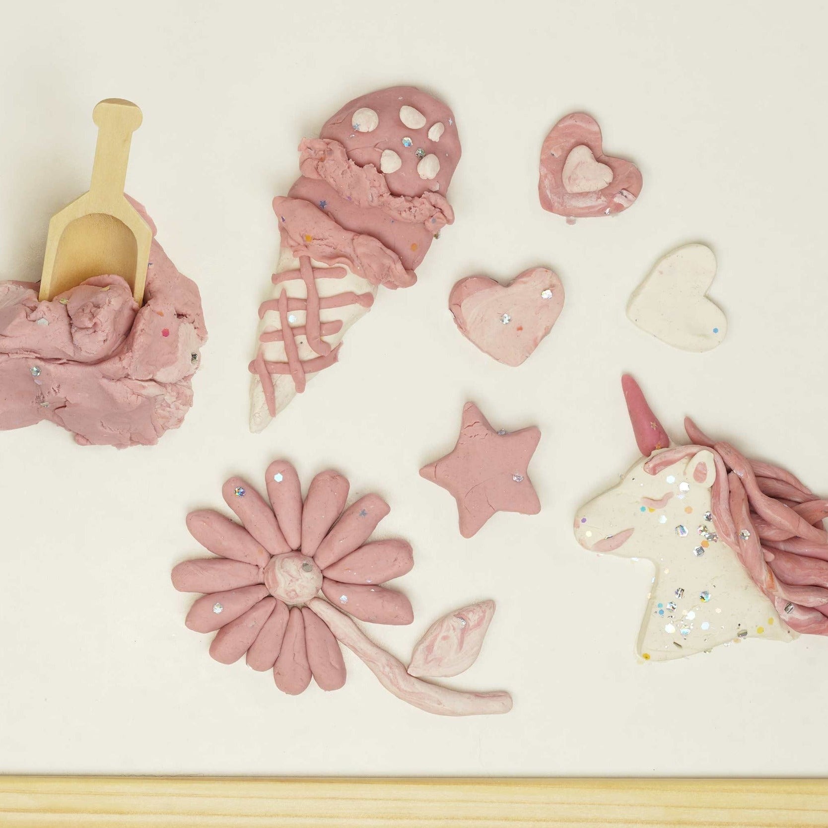 Land of Dough Dough Luxe Cup - Unicorn Horn