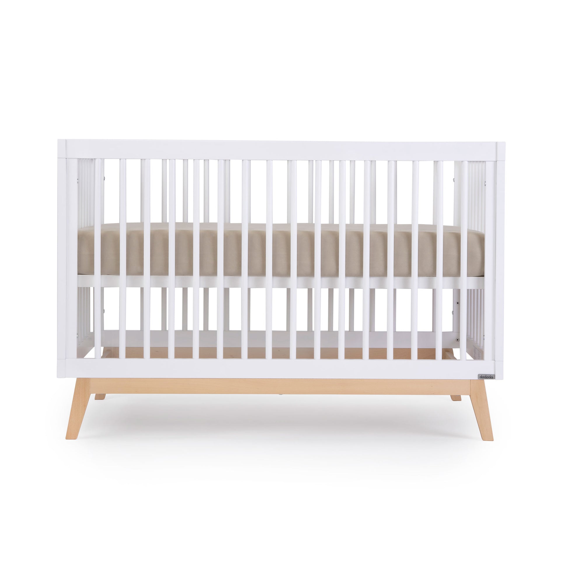 Dadada Soho 3-in-1 Convertible Crib - White / Natural